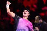 Australian Open — 2025: Новак Джокович и Даниил Медведев в первых кругах имели проблемы с молодыми соперниками, их время проходит