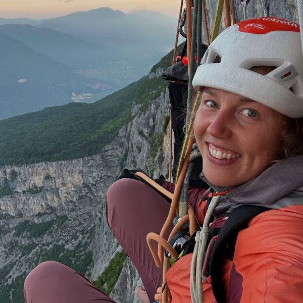 Немецкая биатлонистка, олимпийская чемпионка Лаура Дальмайер погибла в горах Пакистана, что случилось, подробности трагедии